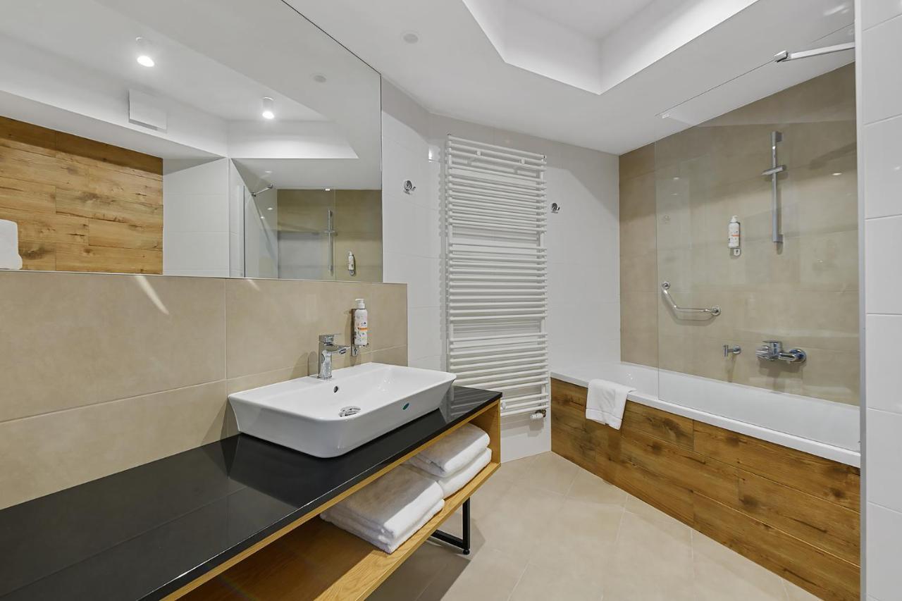 Aparthotel Termy Uniejow Bagian luar foto