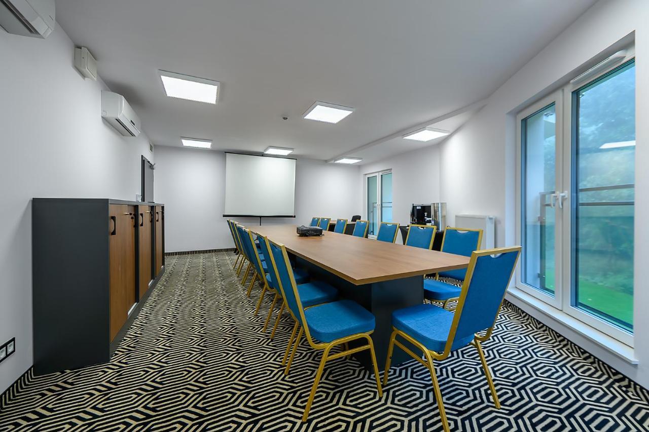 Aparthotel Termy Uniejow Bagian luar foto